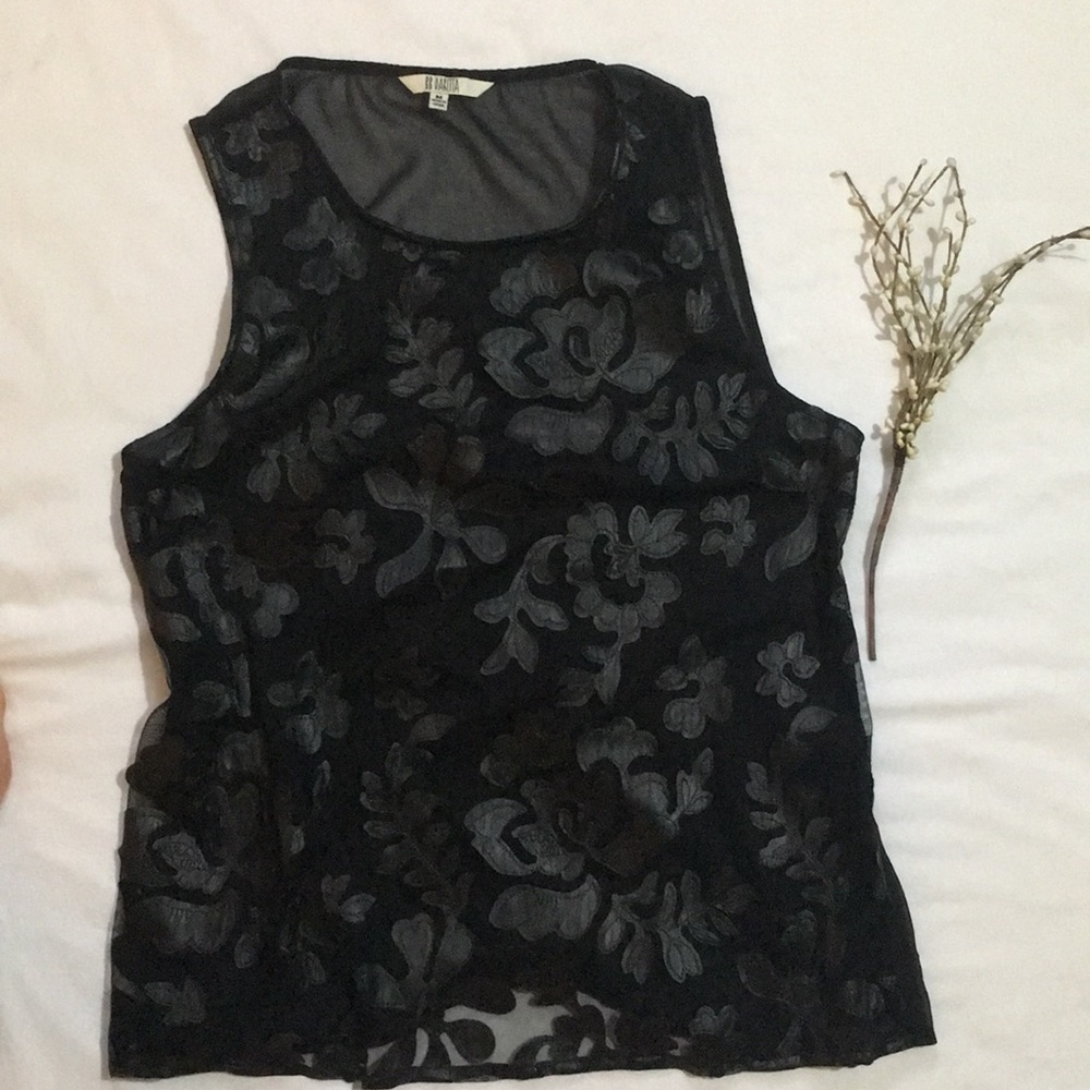 BB DAKOTA BLACK SLEEVELESS TOP